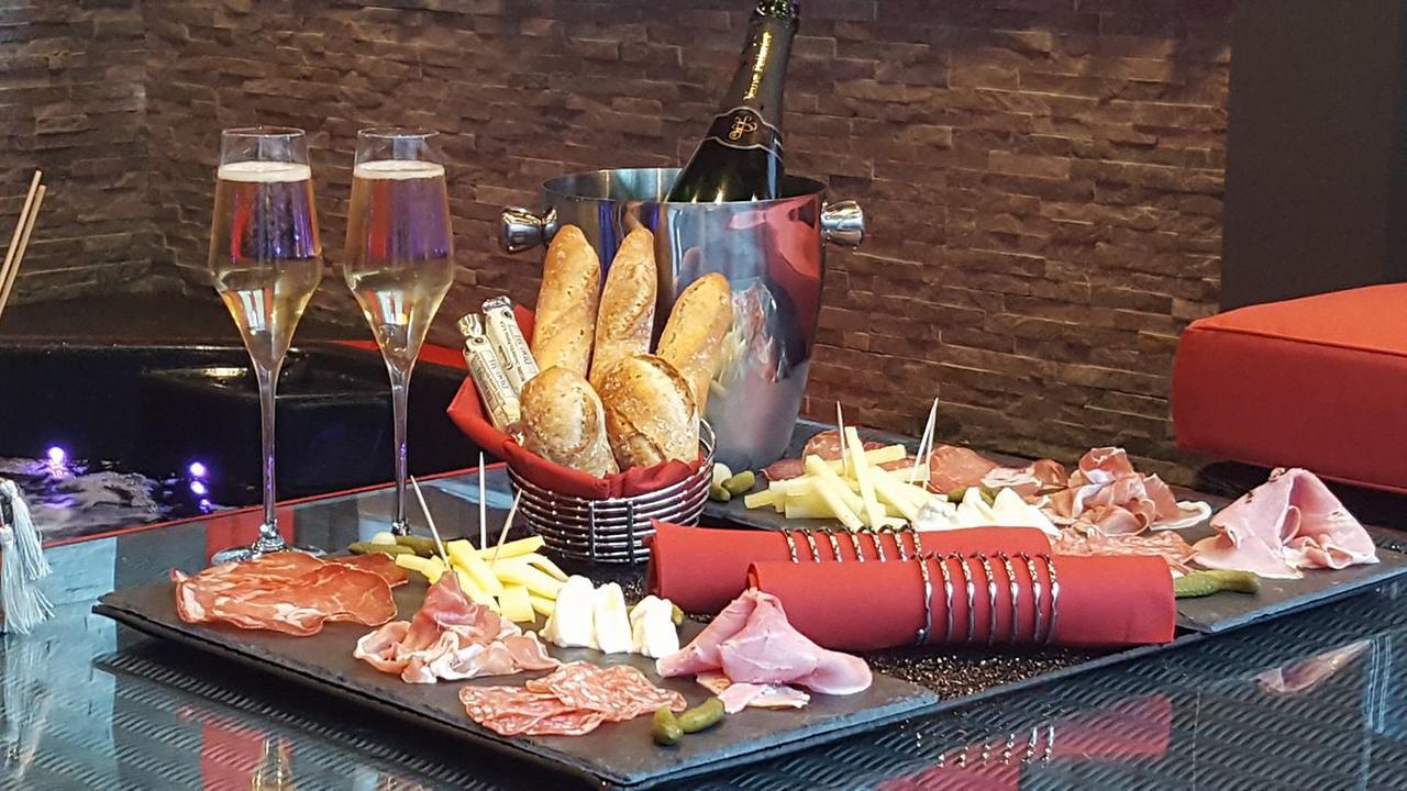 L'Eveil Des Sens Hotel Châteauneuf-le-Rouge Eksteriør billede